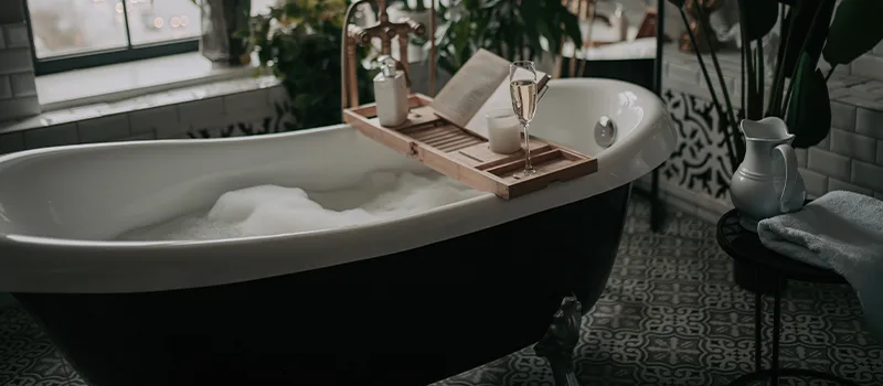 Full Bed Bathtub Replacement in Erin Mills, Mississauga